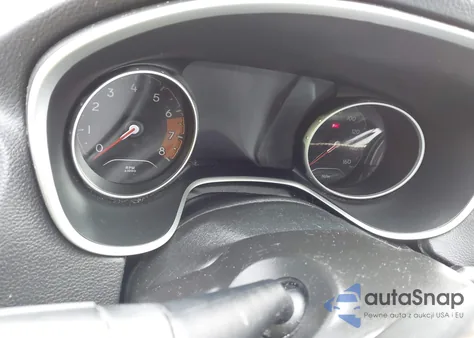 2018 Jeep Compass Latitude 4X4 z USA, uszkodzony, nr VIN 3C4NJDBB3JT185786